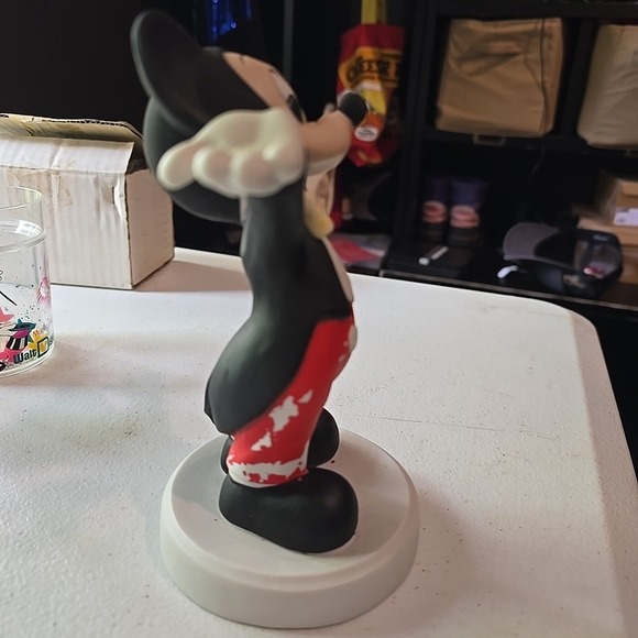 Vintage 1980s Disney Taiwan Mickey Mouse In Tuxedo Porcelain Figurine - Picture 5 of 7